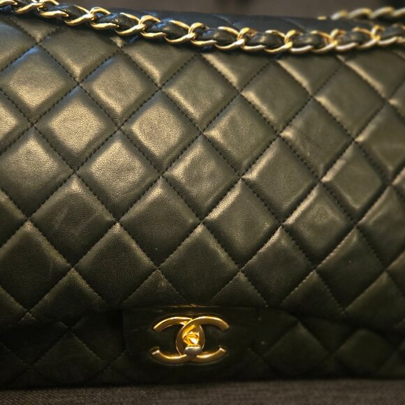 Chanel large classic handbag - Picture 3 of 3